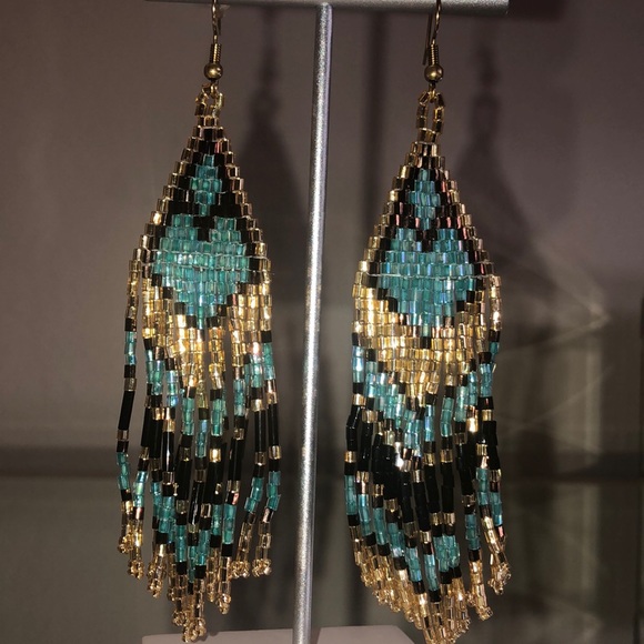 Beaded Dangle Earrings - Picture 6 of 6